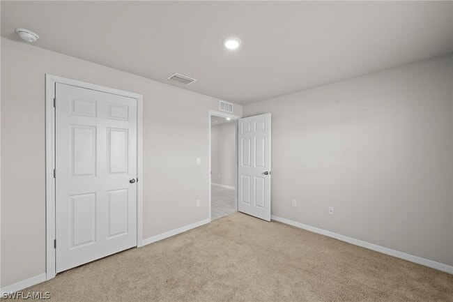 Building Photo - 2911 NW 9th Ave