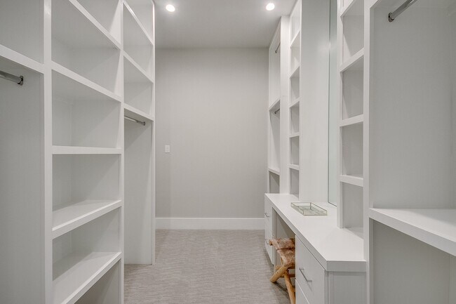 Building Photo - 1615 Wheeler Ave