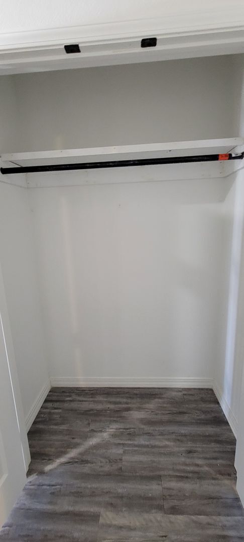 Building Photo - NEW LUXURY ONE BEDROOM APARTMENT UNFURNISHED