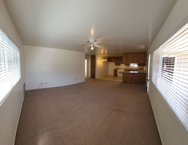 Building Photo - A Surfer's dream!! Short distance to the beach!!