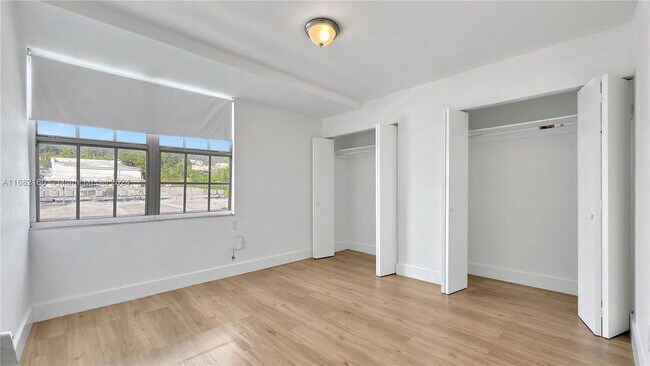 Building Photo - 3661 SW 9th Terrace