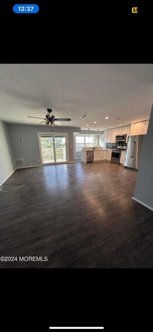 Building Photo - 434 Beachway Avenue