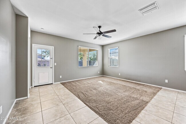 Building Photo - 31027 W Mulberry Dr