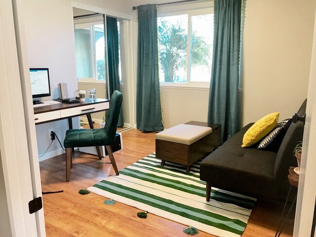 Building Photo - 258 Mountain View Dr