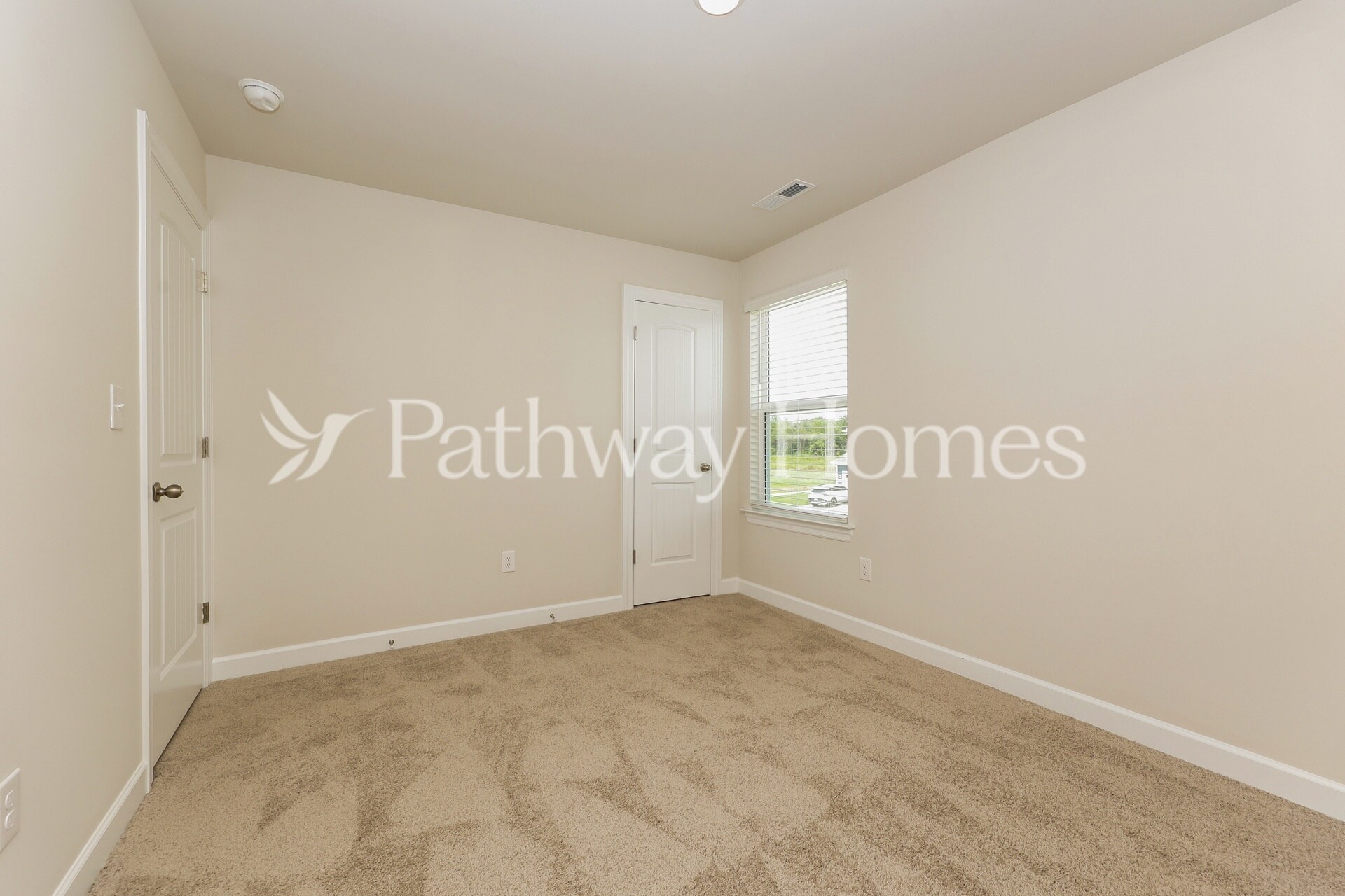 Building Photo - 3314 Quintana Dr