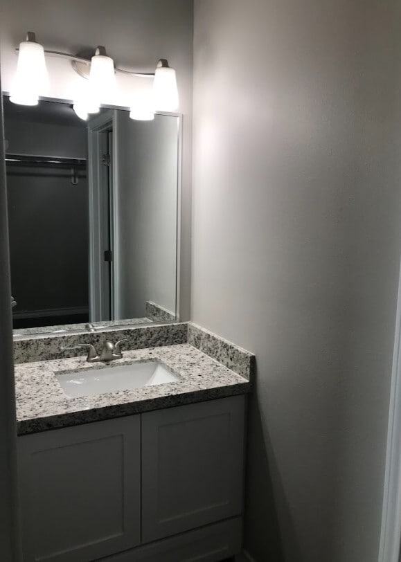 Building Photo - 117 Olive St