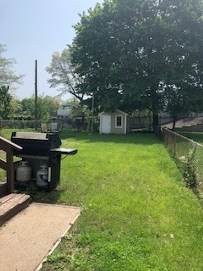 Building Photo - 63 Mechanic St