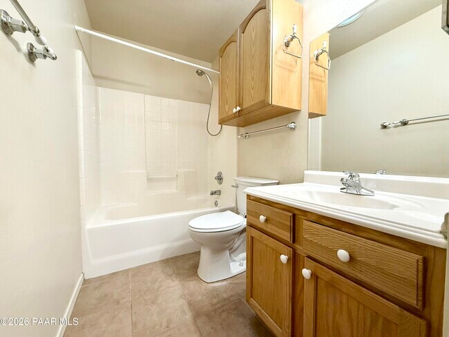 Building Photo - 6131 N Buckboard Dr