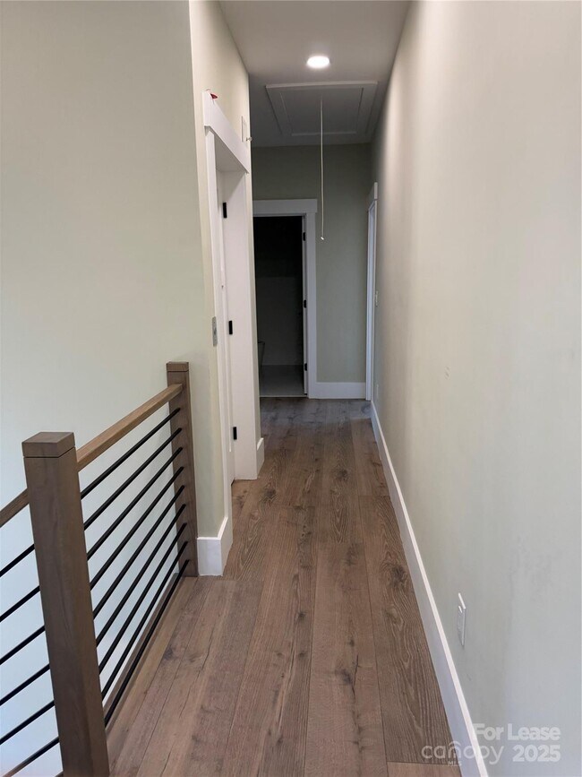 Building Photo - 150 Driftwood Dr
