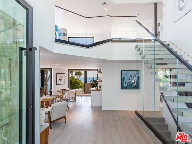 Building Photo - 25225 Malibu Rd