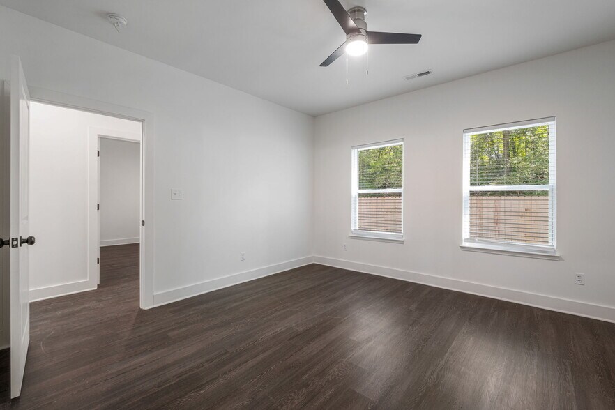 Building Photo - 2209 3rd Ave S