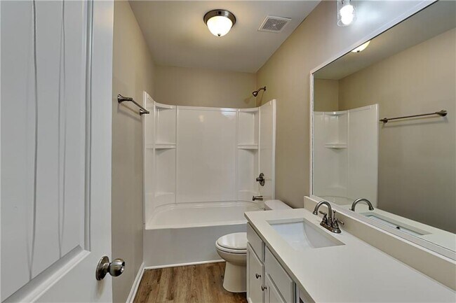 Building Photo - 345 Westridge Cir