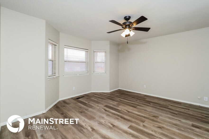 Building Photo - 8112 NW 30th St