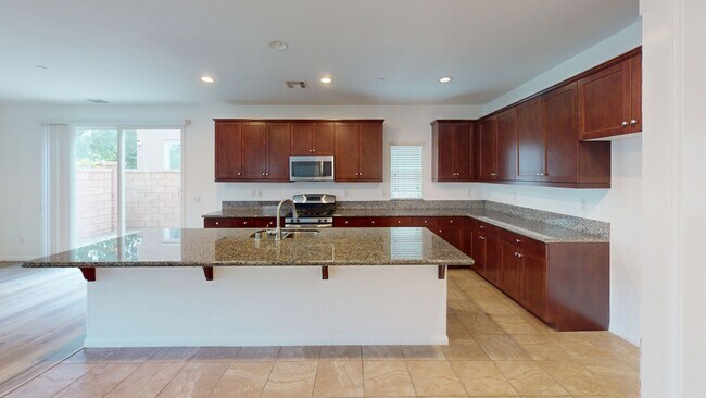 Building Photo - Available Now: Cozy 4 Bedroom 2.5 Bath Home in Rancho Cucamonga.