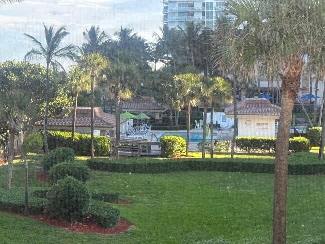 Building Photo - 3600 N Ocean Dr