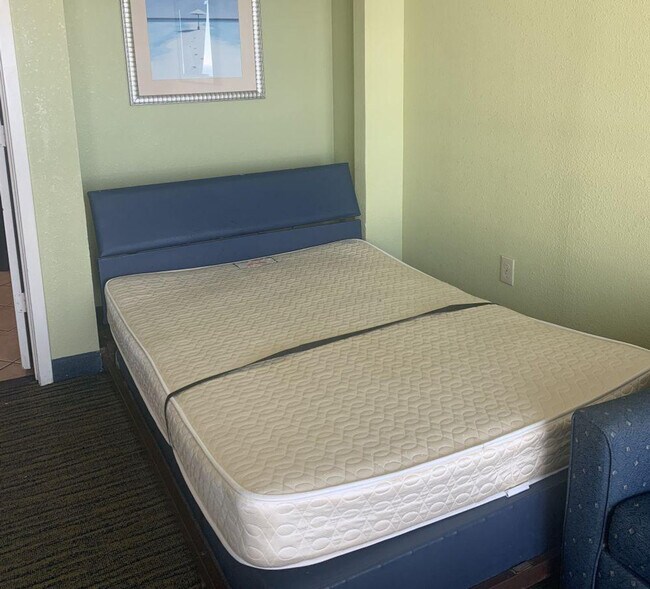 Building Photo - 5-B Riptide Bch Clb