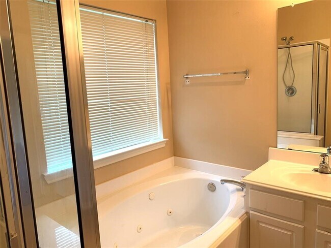 Building Photo - 9119 Melody Park Ln