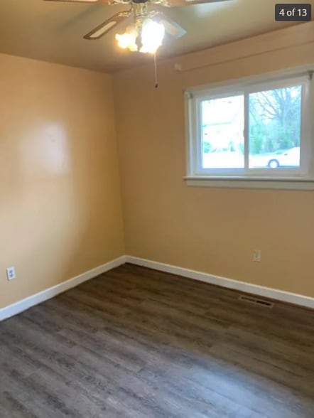 Building Photo - 1411 Custer St