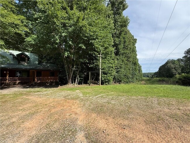Building Photo - 2405 Mountain Rd