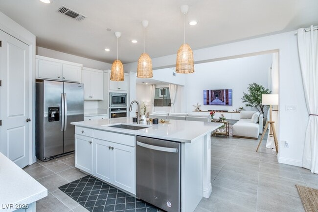 Building Photo - 6504 Castalnova Bend Dr