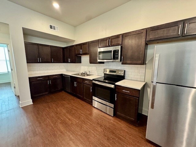 Building Photo - 726 E Emma Ave