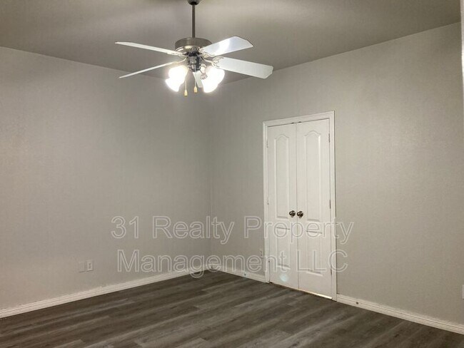 Building Photo - 2744 Ferdinand