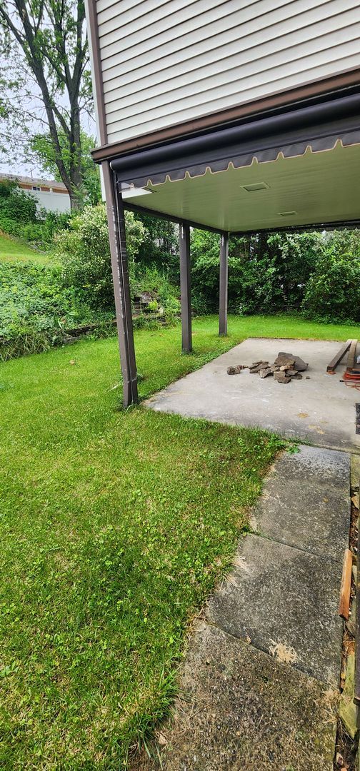 Building Photo - Luxury 3-Bedroom, 1-Bathroom House in Broo...