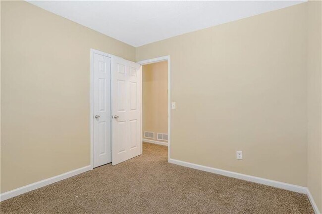 Building Photo - 1463 Devon Mill Way