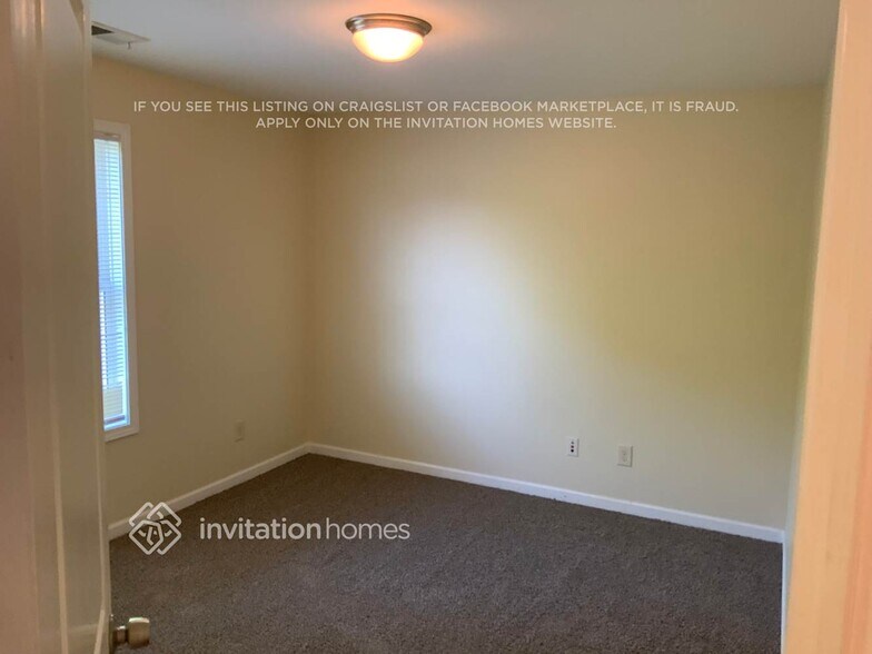 Building Photo - 8120 Brookbend Dr