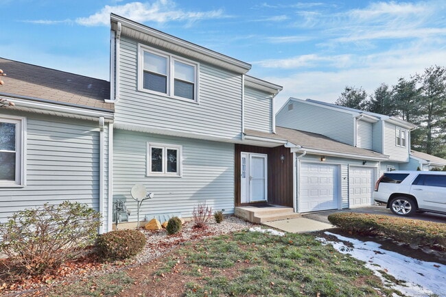 Building Photo - 12 Kevin Dr