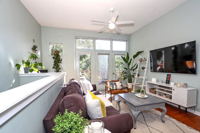 Primary Photo - 2125 Southend Dr