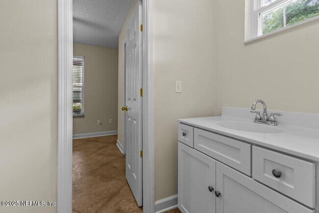 Building Photo - 8223 Hardwood Landing Rd