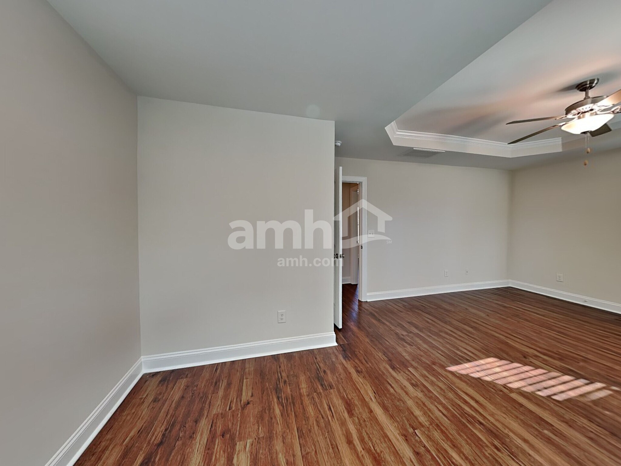 Building Photo - 102 White Ash Ln