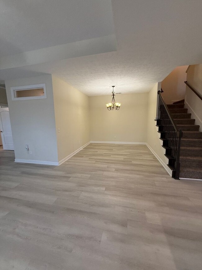 Building Photo - MOVE IN SPECIAL: 1/2 OFF FIRST FULL MONTHS RENT WITH A 12 MONTH LEASE!! 3BR/3BA in Prime Gallatin...