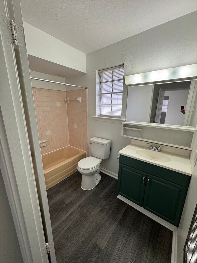 Building Photo - 6493 Marcie St