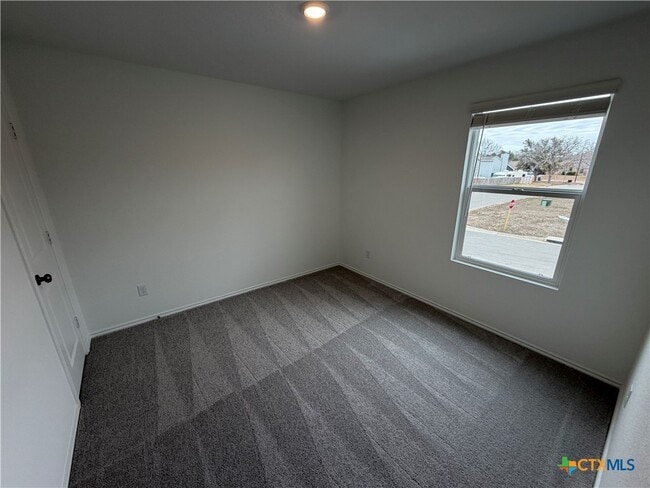 Building Photo - 1102 Campbellton Dr