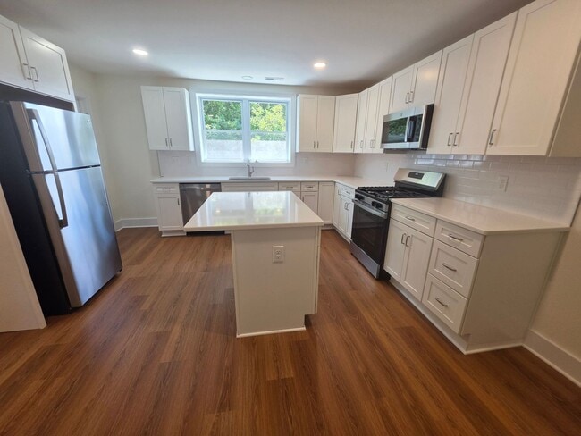Building Photo - 2721 Conowingo Rd