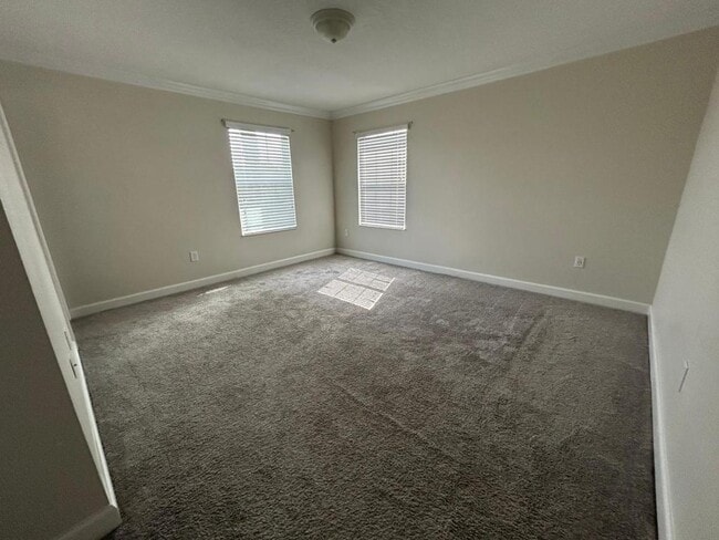 Building Photo - 10021 Love Story St