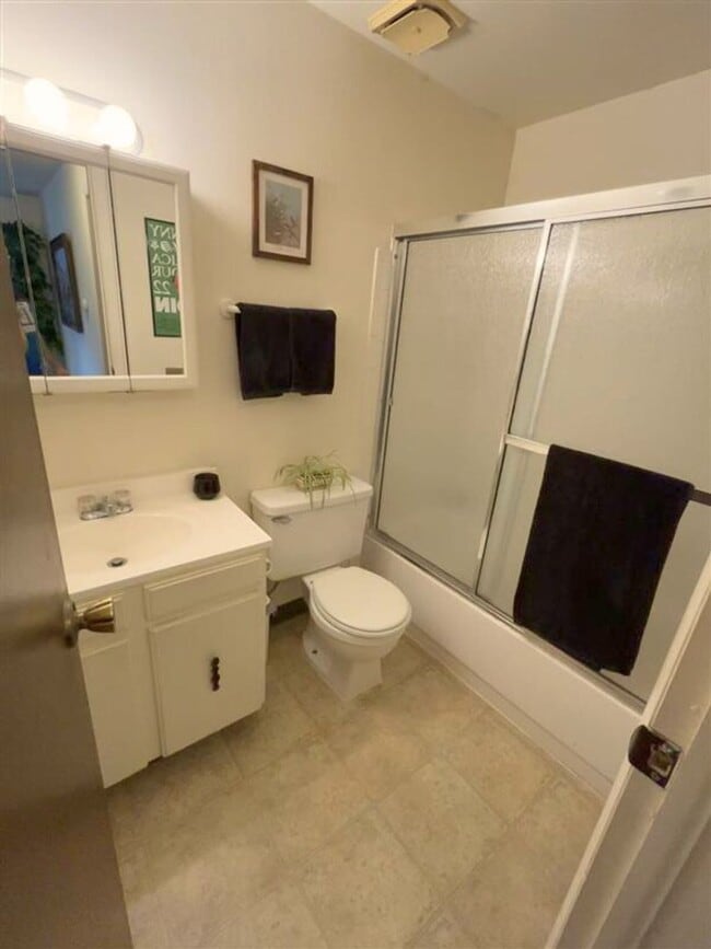 Building Photo - Contemporary Living Close to CSU & Amenities