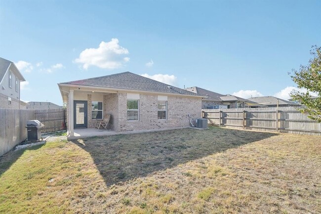 Building Photo - 1801 Fairhaven Gtwy