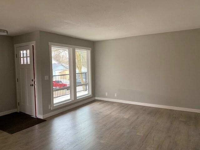 Extra large living room with large windows - 1503 E Mullan Ave