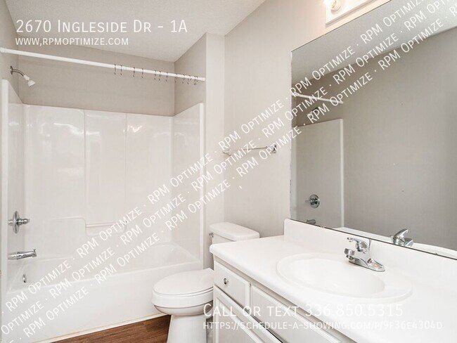 Building Photo - 2670 Ingleside Dr