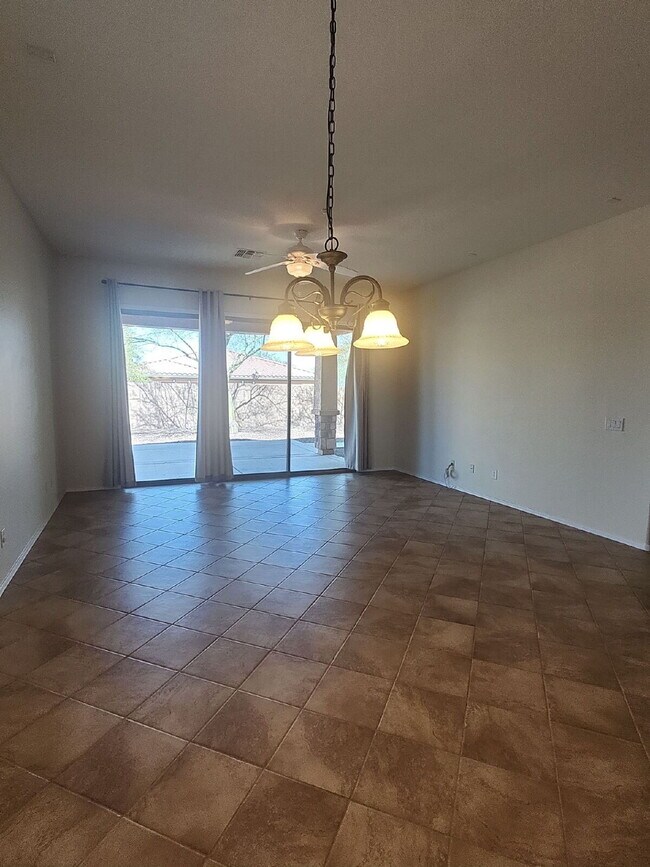 Building Photo - "Charming 3-Bed with 2 Full Baths and 2,162 Sq Ft of Comfort in Vistancia Village Peoria, AZ!"