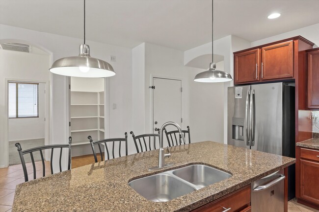 Building Photo - 8623 N Western Juniper Terrace