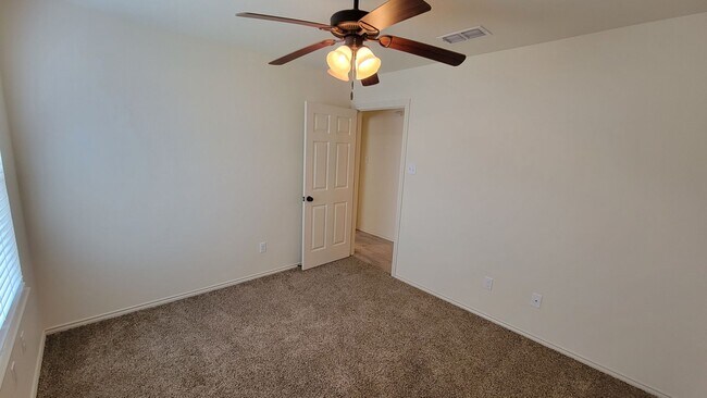 Building Photo - 3104 111th St