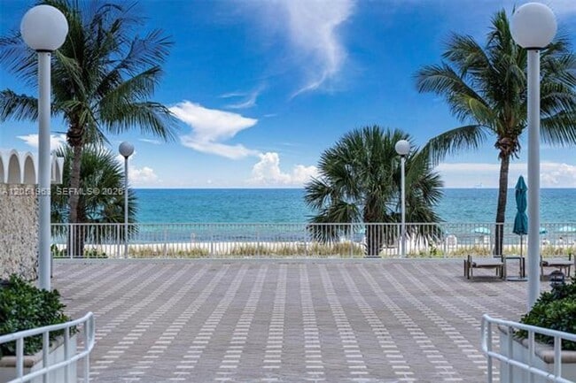 Building Photo - 5701 Collins Ave