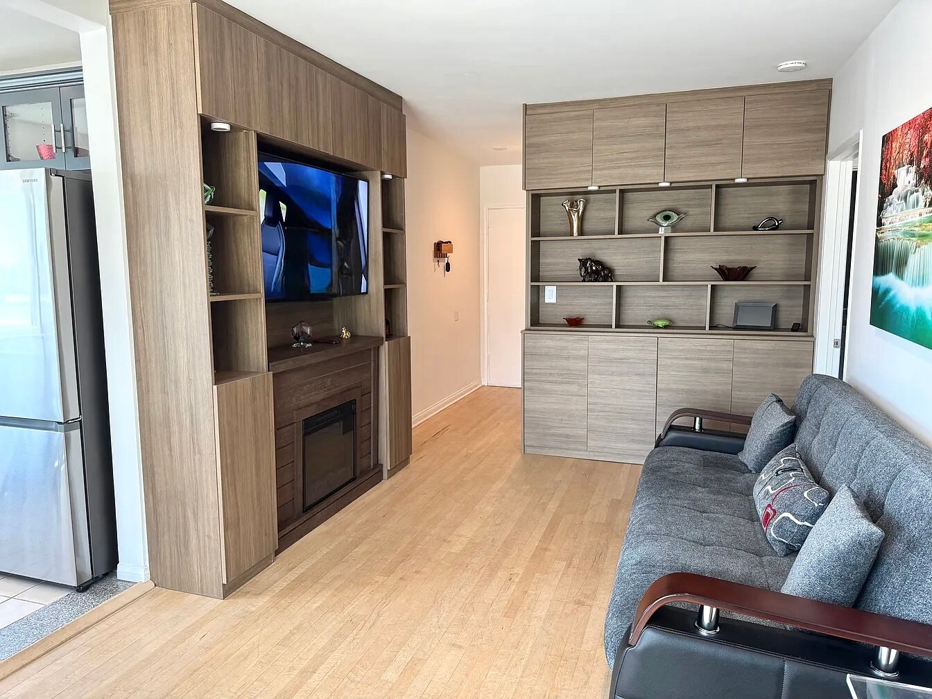 Living Room - 1649 Appian Way