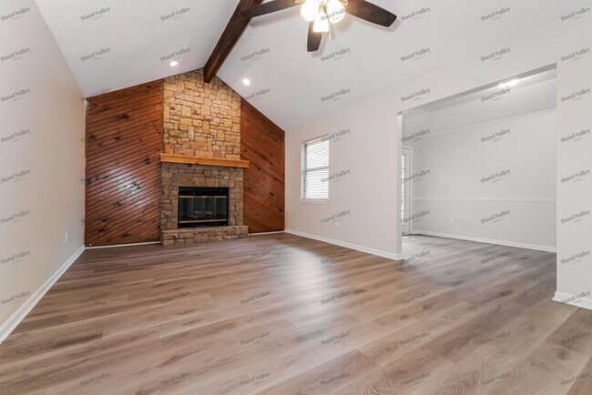 Building Photo - 508 N 75th St