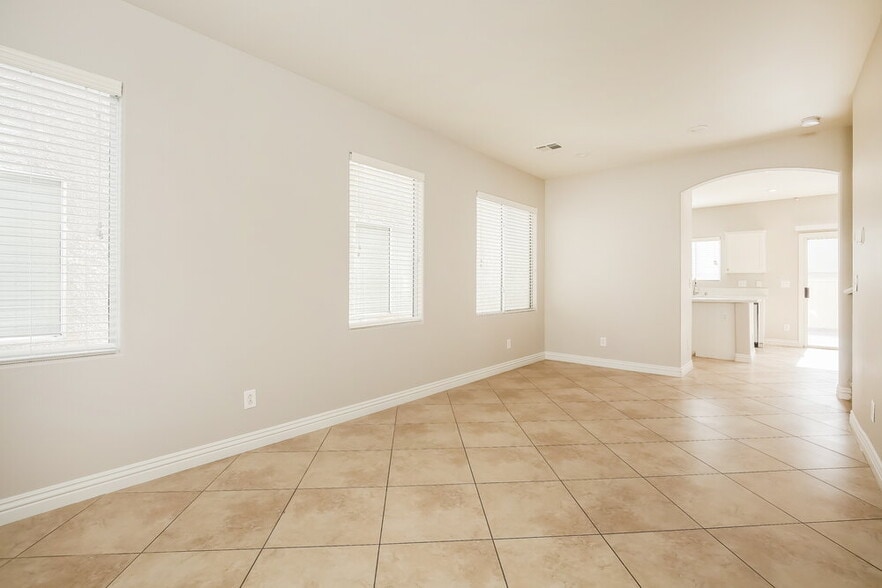 Building Photo - 7448 Bouquet Canyon St