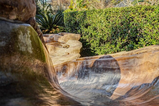 Building Photo - 5410 Valerie St